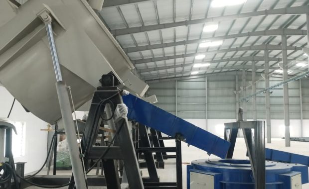 gas fired tilting furnaces with electrically heated transfer ladels